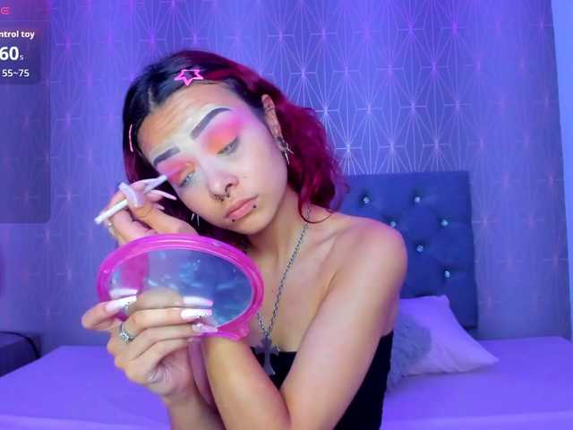 Eryz-dark-veyls live cam on BongaCams
