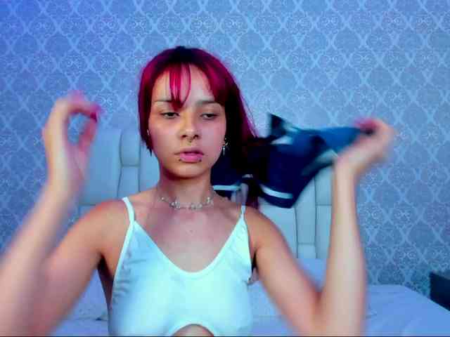 Eryz-dark-veyls webcam