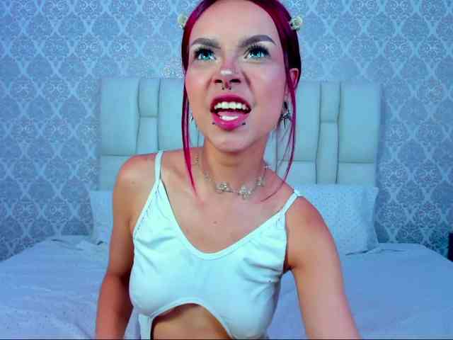 Eryz-dark-veyls webcam