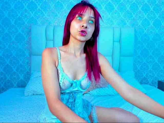 Eryz-dark-veyls webcam