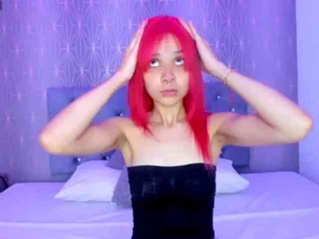 Eryz-dark-veyls webcam
