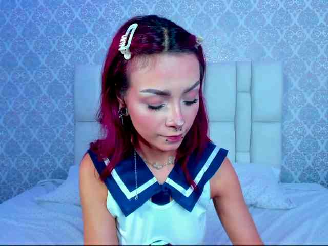 Eryz-dark-veyls webcam