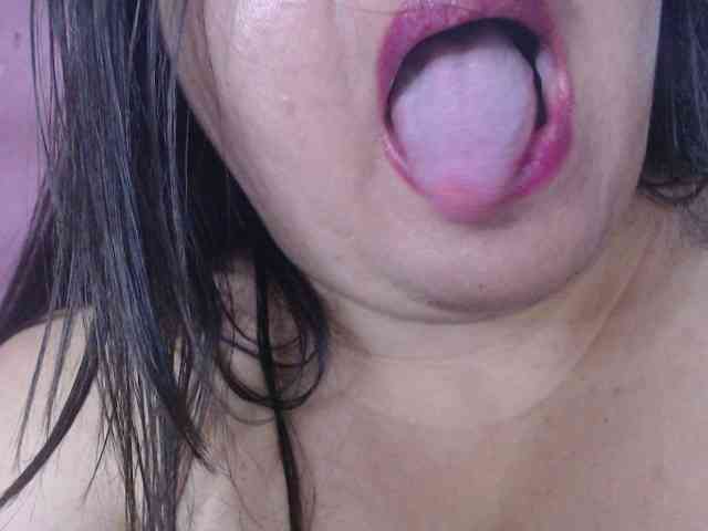 Modelo: thaisbbw