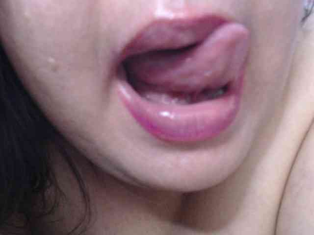 thaisbbw's live room