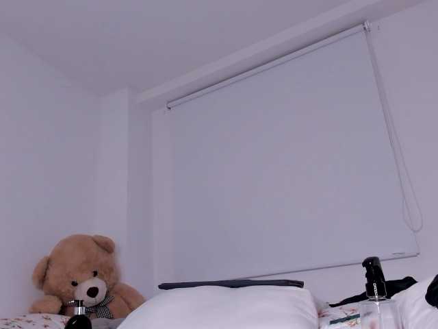 le modèle NikiCox1 est en webcam porno dans un show sur le site bongacams, il possède les tags suivants: Latino/Hispanic,Brunette,Shaved