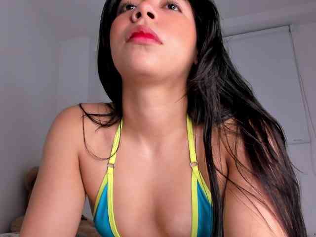 NikiCox1 webcam