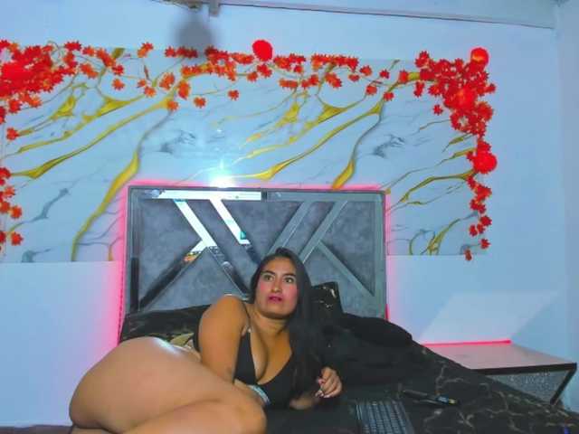 cassieandnate live cam on BongaCams