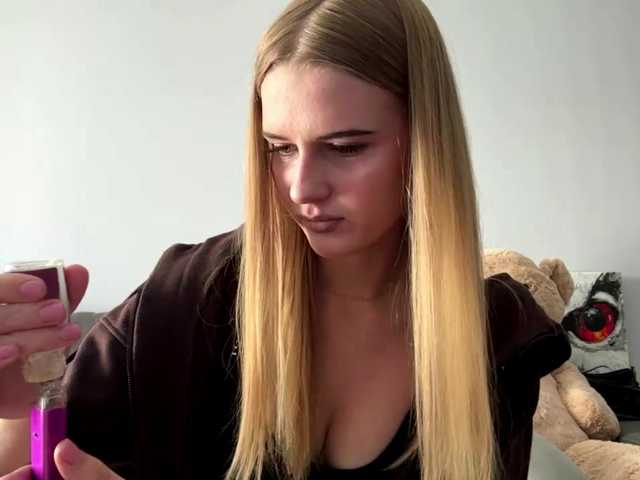 JudieBarkenhagen live cam on BongaCams