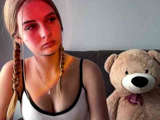 JudieBarkenhagen Live Webcam on BongaCams