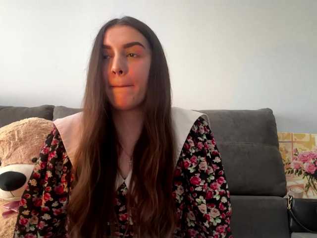 AdalineFaulknen live cam on BongaCams