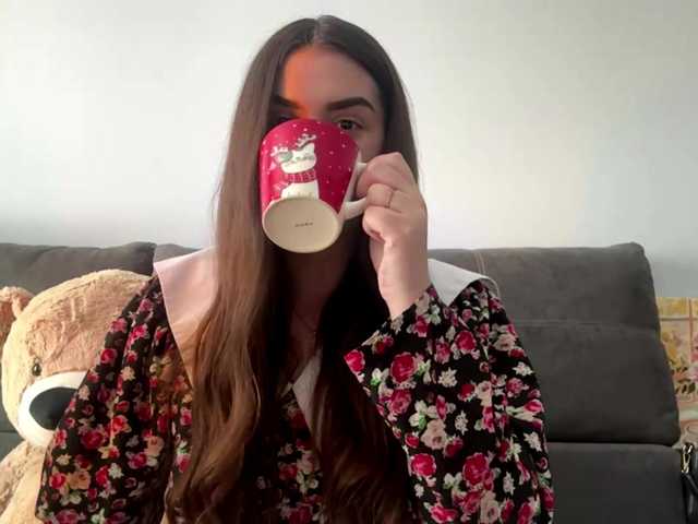 AdalineFaulknen live cam on BongaCams