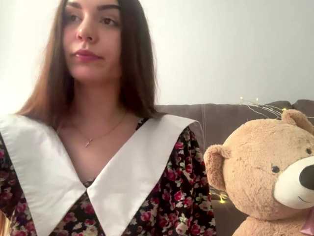 AdalineFaulknen live cam on BongaCams
