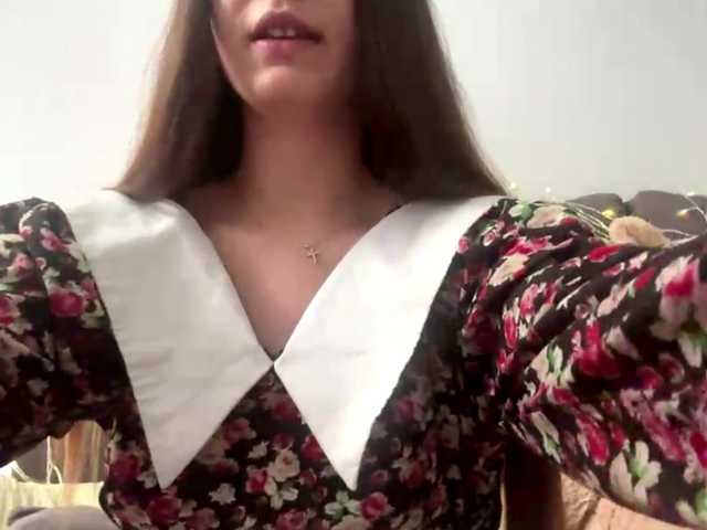 AdalineFaulknen live cam on BongaCams