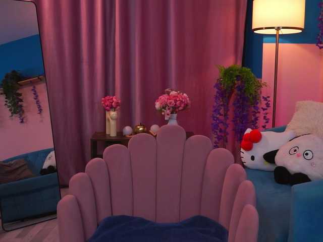 ZairaMonet live cam on BongaCams