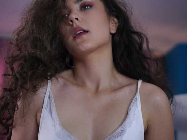 ZairaMonet live cam on BongaCams
