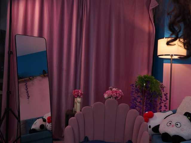 ZairaMonet live cam on BongaCams