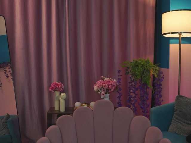 ZairaMonet live cam on BongaCams
