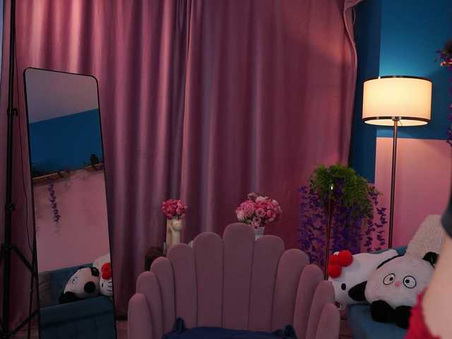 ZairaMonet live cam on BongaCams