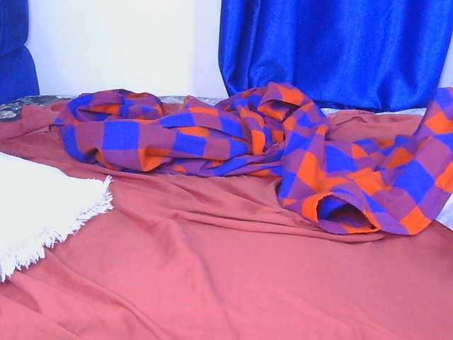 SoftTemptationn live cam on BongaCams