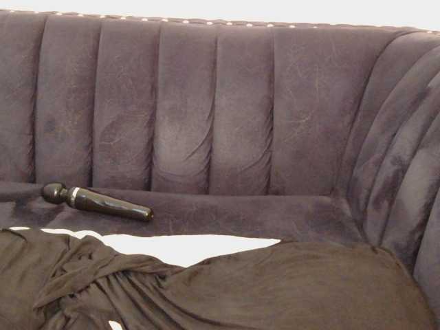THiccky-1 live cam on BongaCams