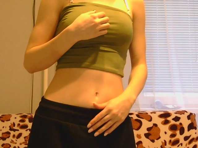 LurlineToliongco live cam on BongaCams