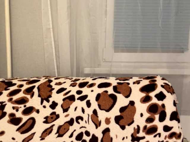 LurlineToliongco live cam on BongaCams