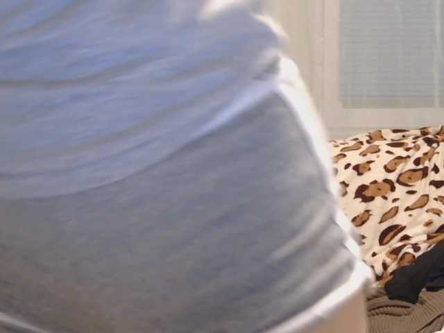 LurlineToliongco live cam on BongaCams