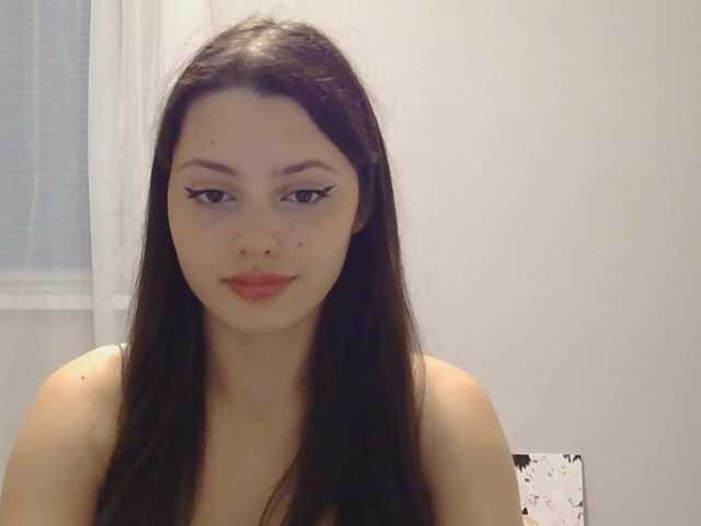 LurlineToliongco live cam on BongaCams