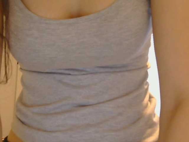 LurlineToliongco live cam on BongaCams