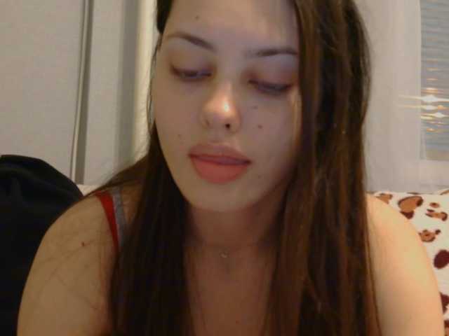 LurlineToliongco live cam on BongaCams
