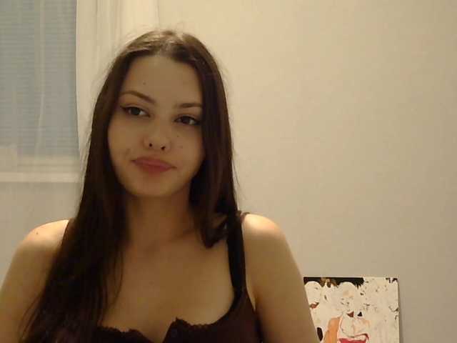 LurlineToliongco live cam on BongaCams