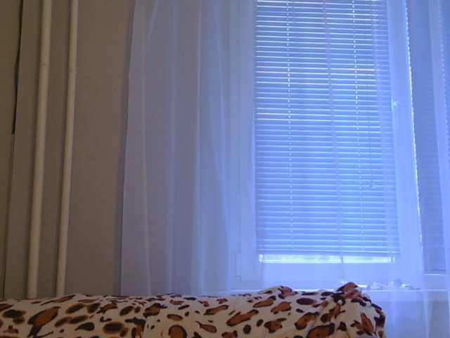 LurlineToliongco live cam on BongaCams