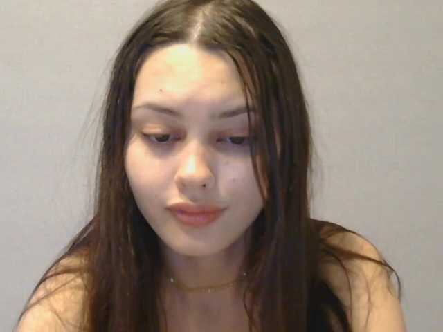 LurlineToliongco live cam preview