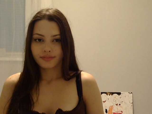 LurlineToliongco live cam on BongaCams