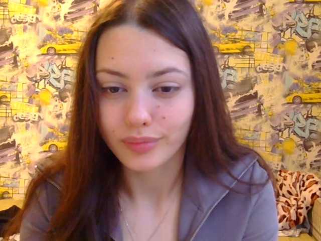 LurlineToliongco live cam preview