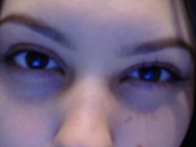 LurlineToliongco live cam on BongaCams