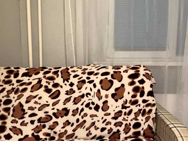 LurlineToliongco live cam on BongaCams