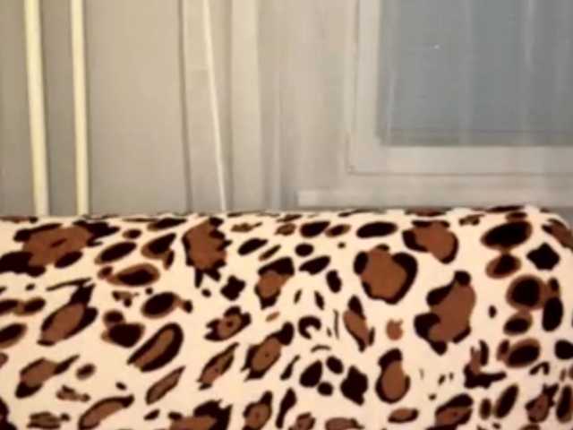 LurlineToliongco live cam on BongaCams