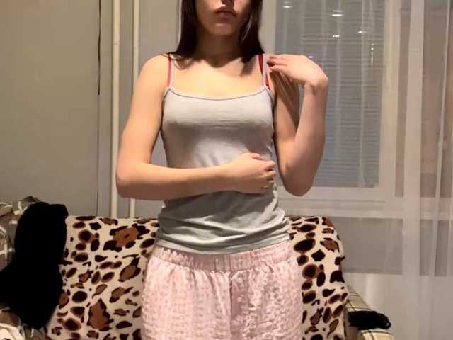 LurlineToliongco live cam on BongaCams