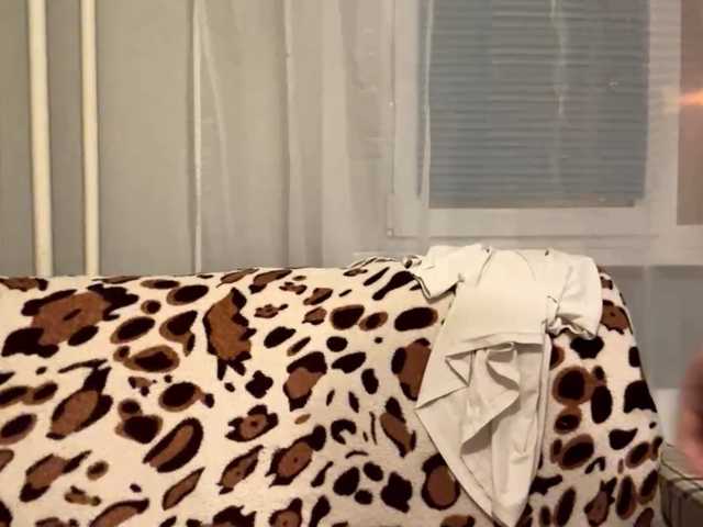LurlineToliongco live cam on BongaCams