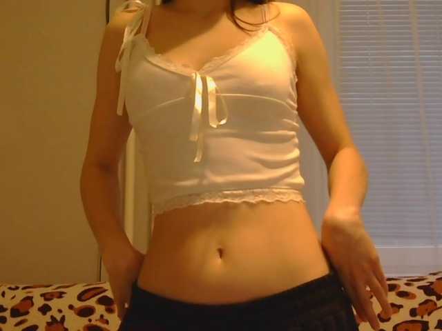 LurlineToliongco live cam on BongaCams