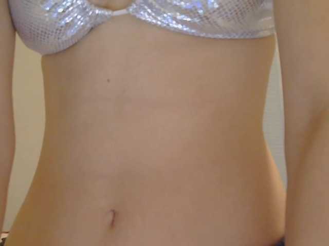 LurlineToliongco live cam on BongaCams