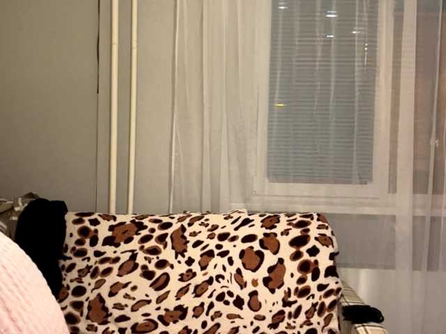 LurlineToliongco live cam on BongaCams