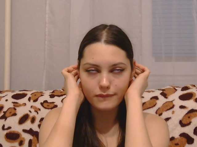 LurlineToliongco live cam on BongaCams