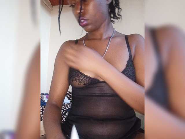 Gigi212 live cam preview