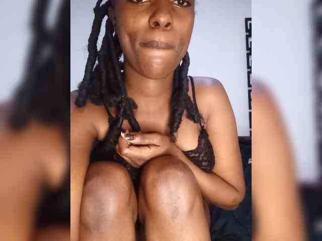 Gigi212 webcam