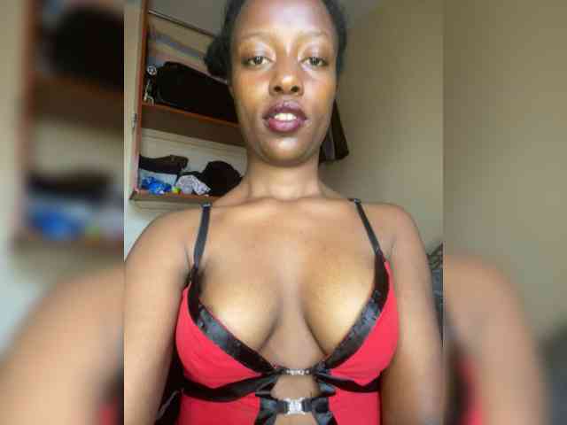 Gigi212 webcam