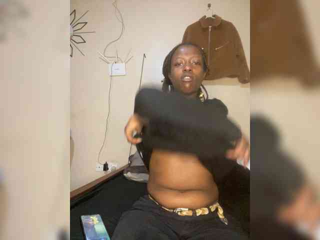 Gigi212 webcam