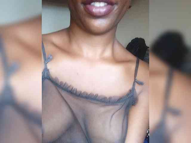 Gigi212 webcam