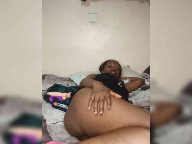 Gigi212 webcam